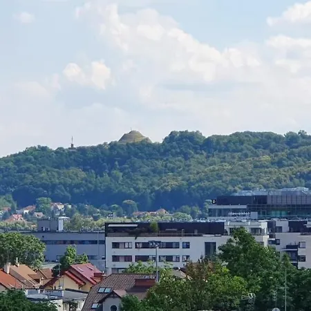 Nowoczesne Mieszkanie Z Widokiem Na Kopiec Kosciuszki Apartment *